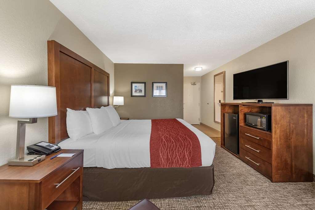Comfort Inn & Suites Middletown - Franklin Room photo
